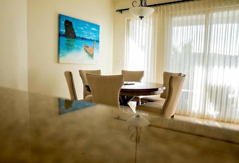 海の見える１ベッドルームアパートメント, Paraiso Del Mar Condominiums