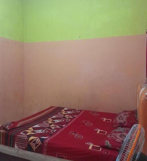 이코노미 룸, Spot On 93782 Hasibuan Homestay Syariah