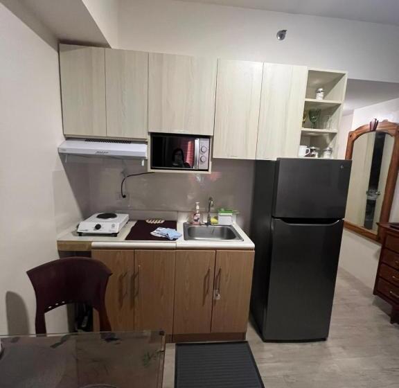 스탠다드 발코니 스튜디오, Vinatge Modern Studio Condo Unit W/ Balcony