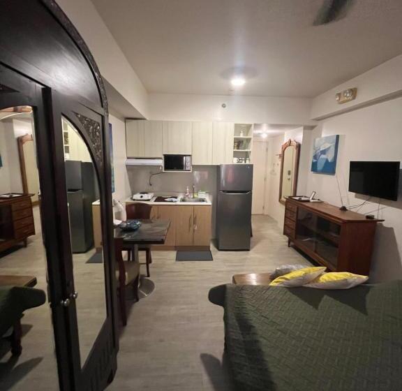 스탠다드 발코니 스튜디오, Vinatge Modern Studio Condo Unit W/ Balcony