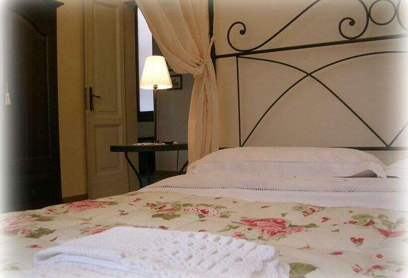 غرفة قياسية رباعية, Ascoli Antica B&b