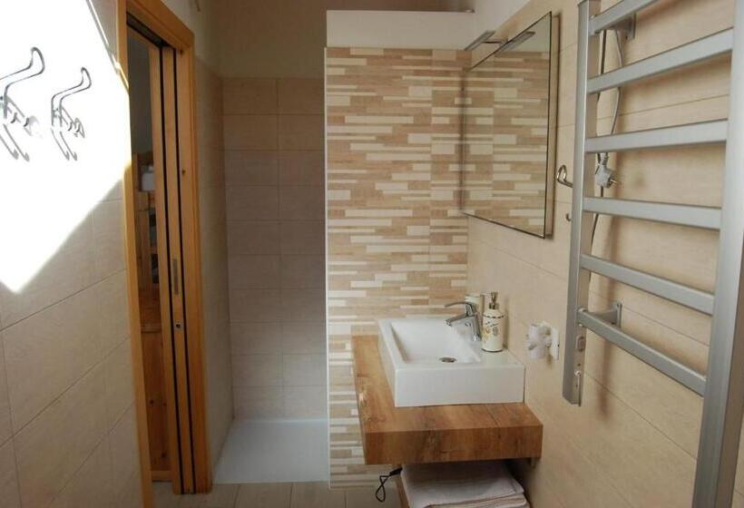 이코노미 룸, B&b Nido Delle Aquile