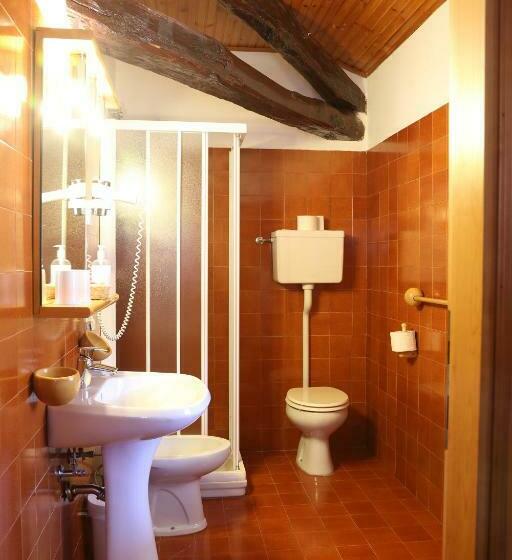 סוויטת ג'וניור, Albergo Due Spade