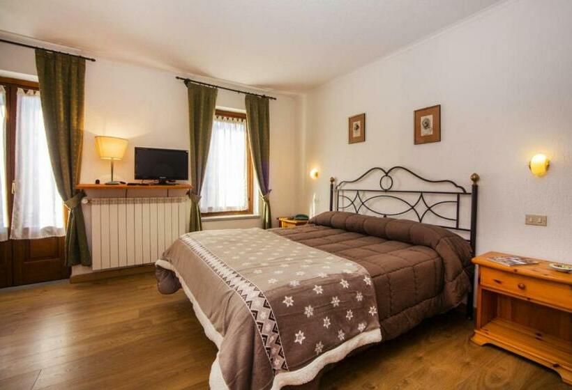 Номер Стандарт Трехместный, Chalet Joli