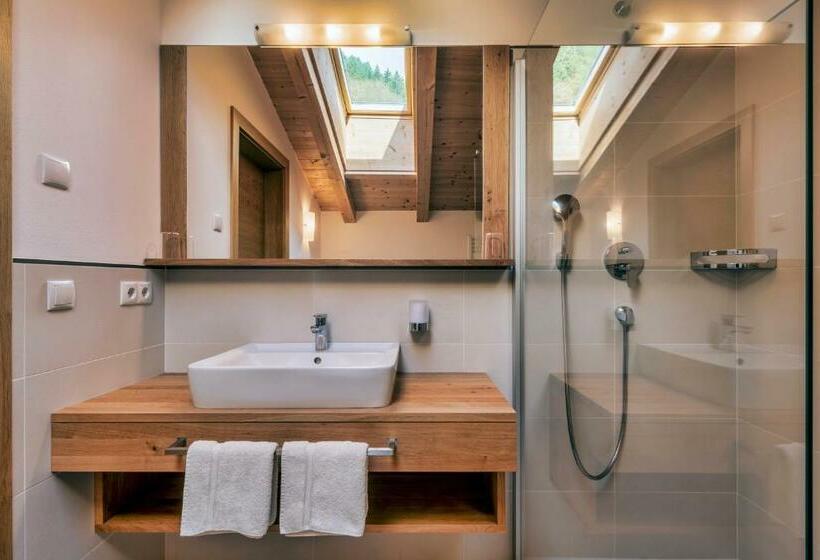 اتاق استاندارد با بالکن, Mountain Lodge Prennanger