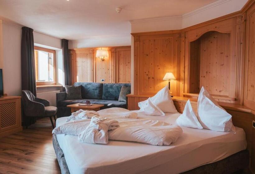 Полулюкс, Parkhotel Holzerhof