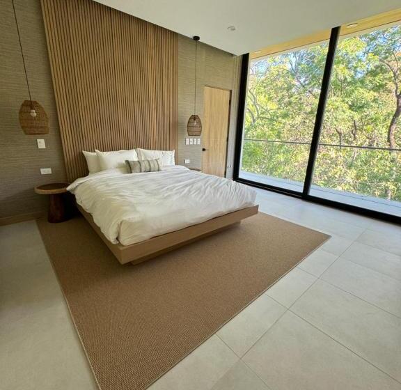 Апартаменты 2 Спальни, 2 Bedroom Jungle View Penthouse With Pool & Jacuzzi