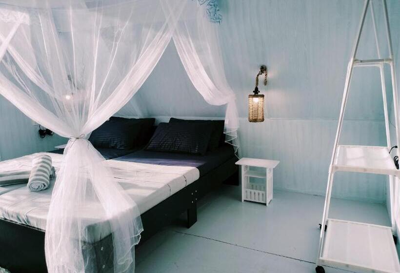 اتاق استاندارد با بالکن, Riu Del Mar Hostel