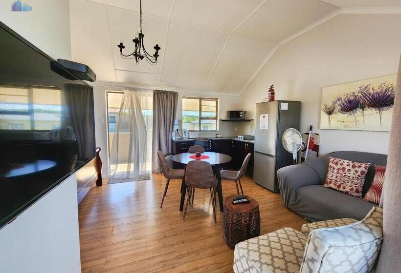 Номер Стандарт, Gonubie Guest Cottages