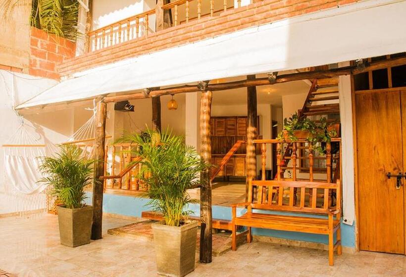 스탠다드 트리플 룸, Room In Guest Room   Hb7 Quadruple Room With Shared Bathroom