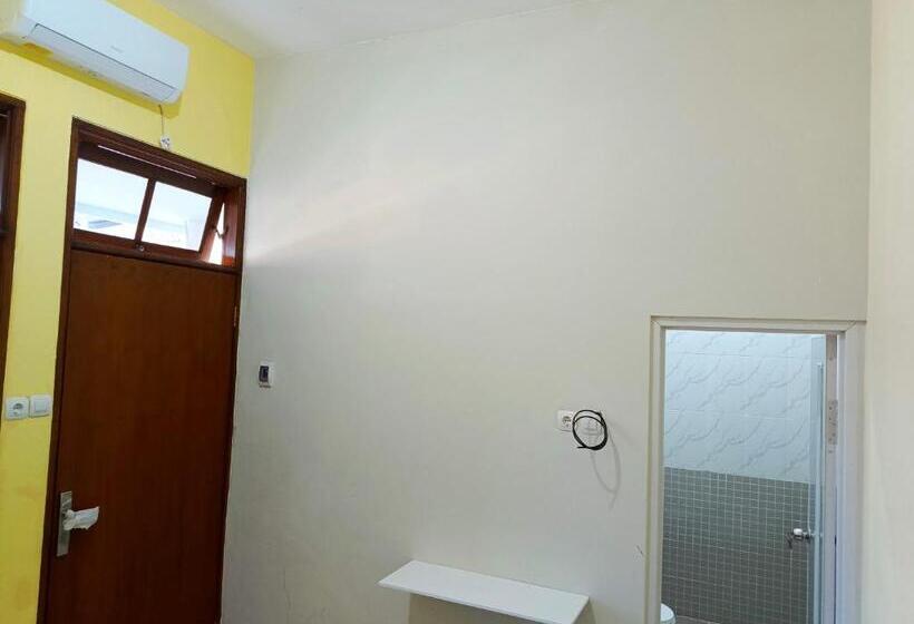 Стандартный Номер Кровать Кинг, Bebek Kuning Residence