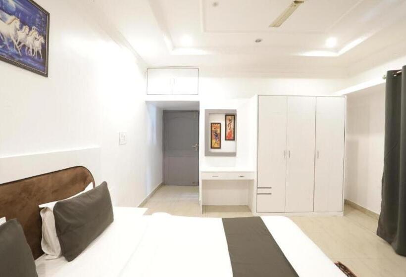Номер Стандарт, Hi5 Stay Near Care Hospital By Morservices