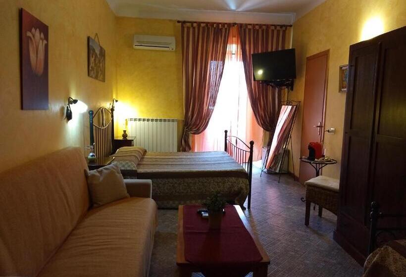 标准三人间, Palazzo Aprile
