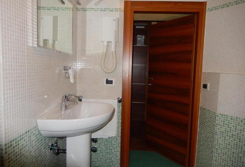 Номер Superior Одноместный, Albergo Dei Leoni