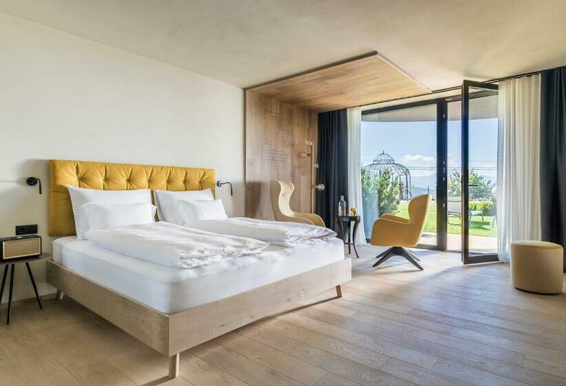 Номер Стандарт Вид на Сад, Gloriette Guesthouse Boutique