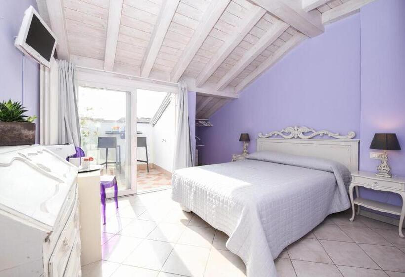 Номер Стандарт с Балконом, Le Rêve   Lake View Rooms