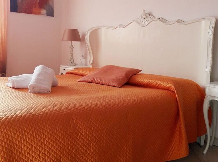 Четырехместный Номер Стандарт, Le Rêve   Lake View Rooms
