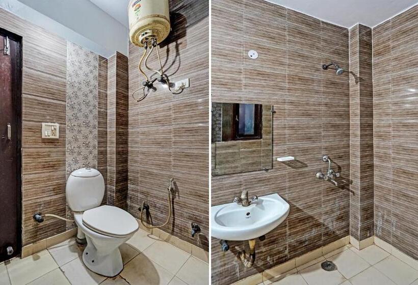 Трехместный Номер Классика, Oyo Premium Stay