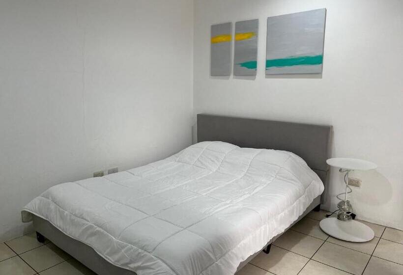غرفة قياسية حمام مشترك, Sjo Oasis Hostel