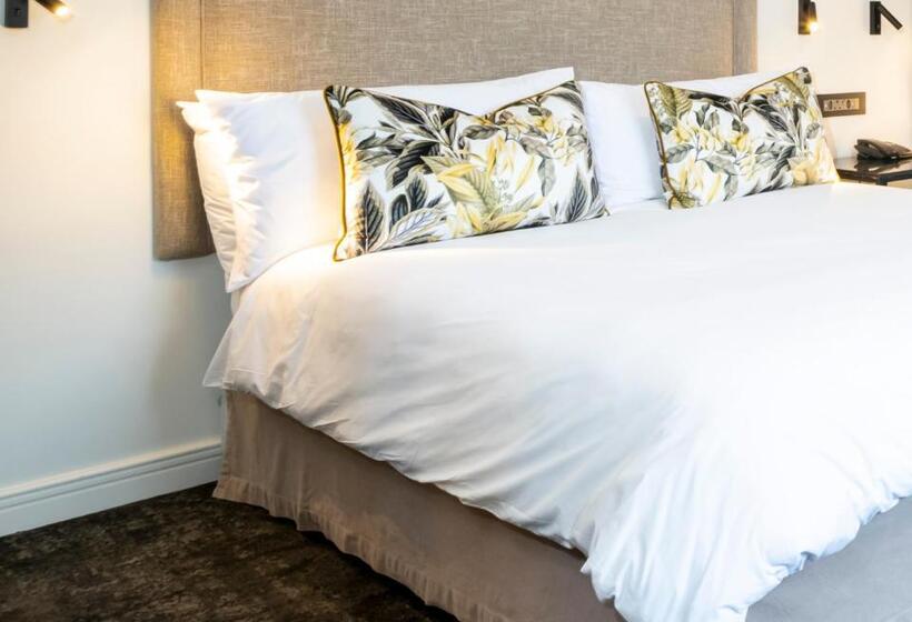 غرفة قياسية سرير كينج, Anew Hotel Hilton Pietermaritzburg
