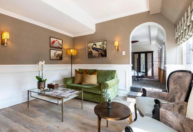 Президентский Люкс, Anew Hotel Hilton Pietermaritzburg