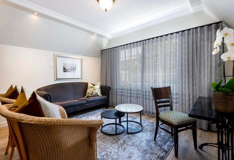 Люкс Deluxe Кровать Кинг, Anew Hotel Hilton Pietermaritzburg