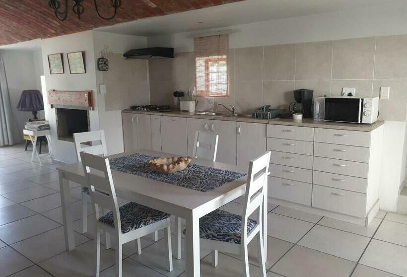 Апартаменты 1 Спальня, Paters Haven Self Catering And B&b