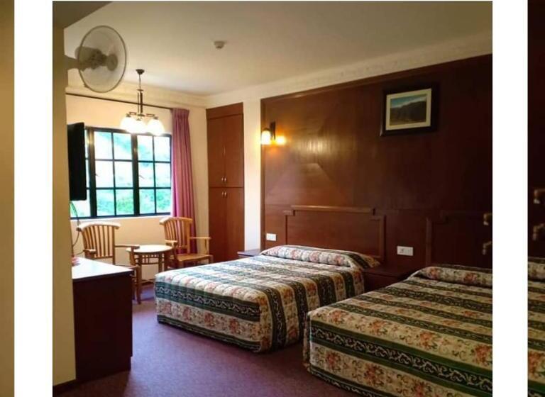 Family Suite, Jasmine