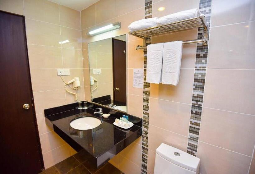 سوییت خانوادگی, Ritz Garden Hotel Manjung