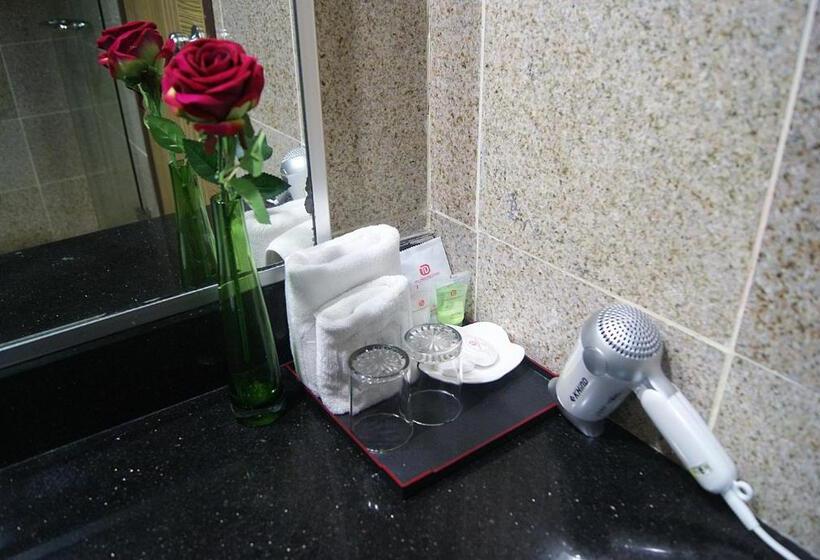 수피리어 룸, Td Plaza