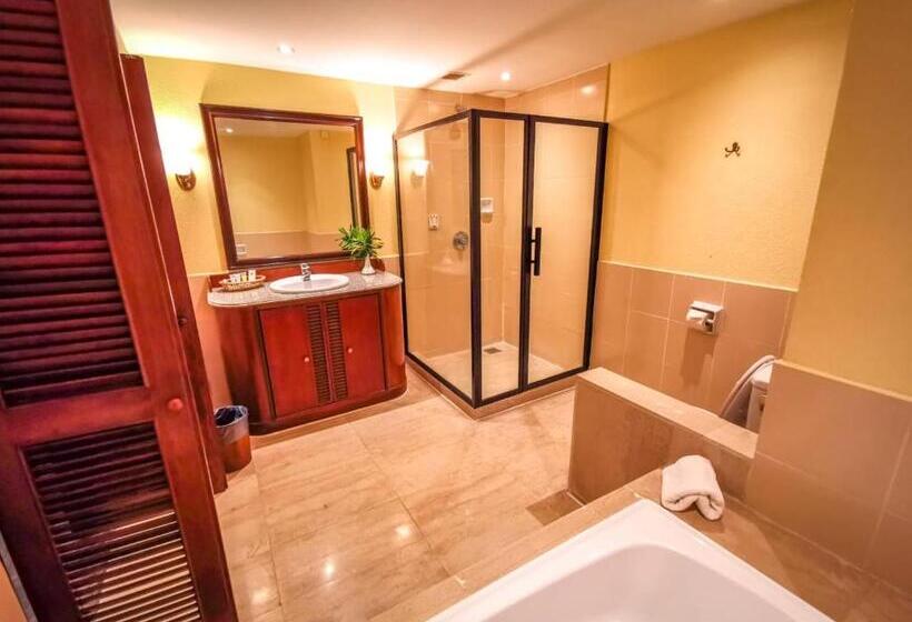 Номер Deluxe Вид на Море, Palm Beach Resort & Spa