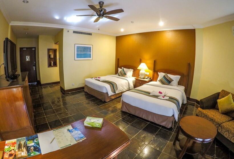 Номер Deluxe Вид на Море, Palm Beach Resort & Spa