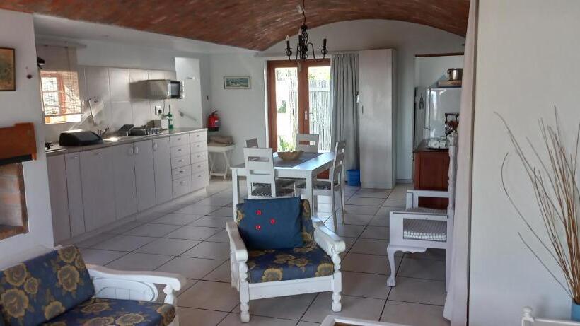 Апартаменты 1 Спальня, Paters Haven Self Catering And B&b