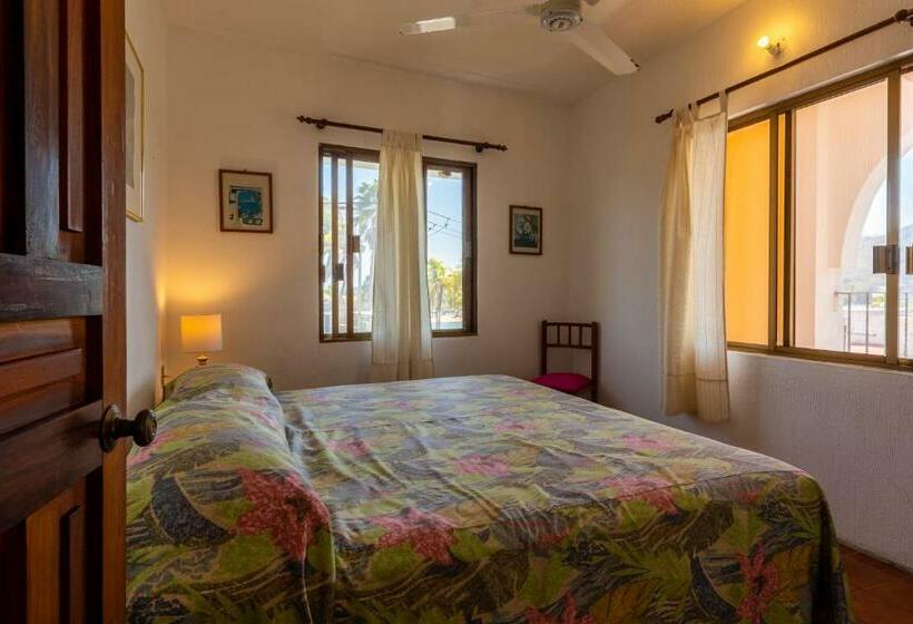 Apartamento 2 Dormitórios, Delfin