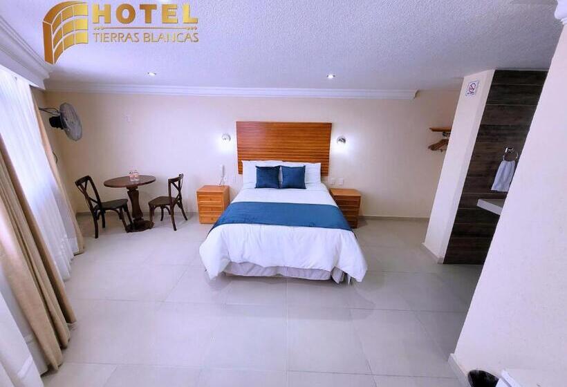 Quarto Estandar, Tierras Blancas