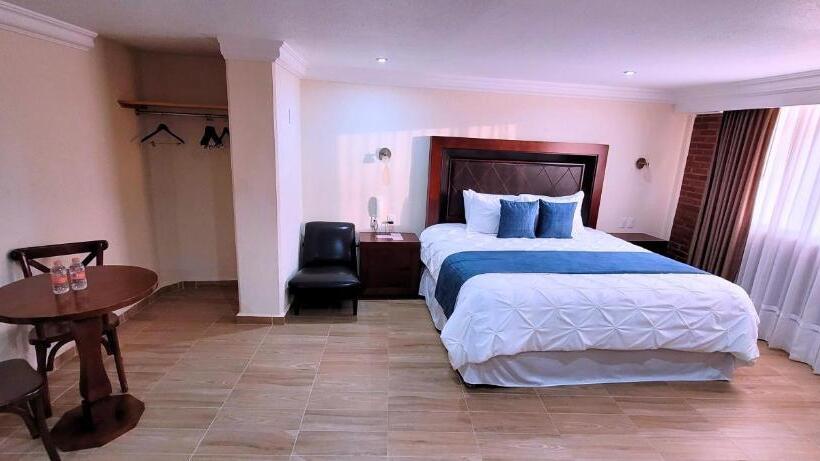 Quarto Estandar Cama King, Tierras Blancas