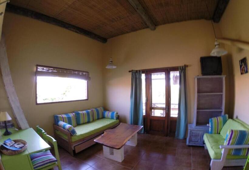 Standard studio with lake view, Hale Lau