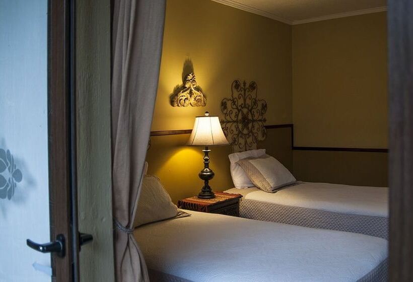 스탠다드 룸, Hostal Villa Toscana