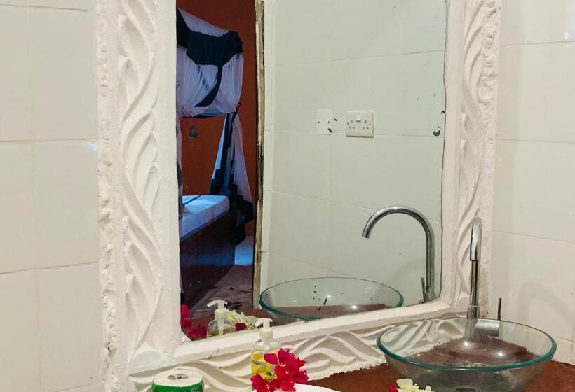 חדר דלוקס נוף לים, Kaure Sand Beach Lodge