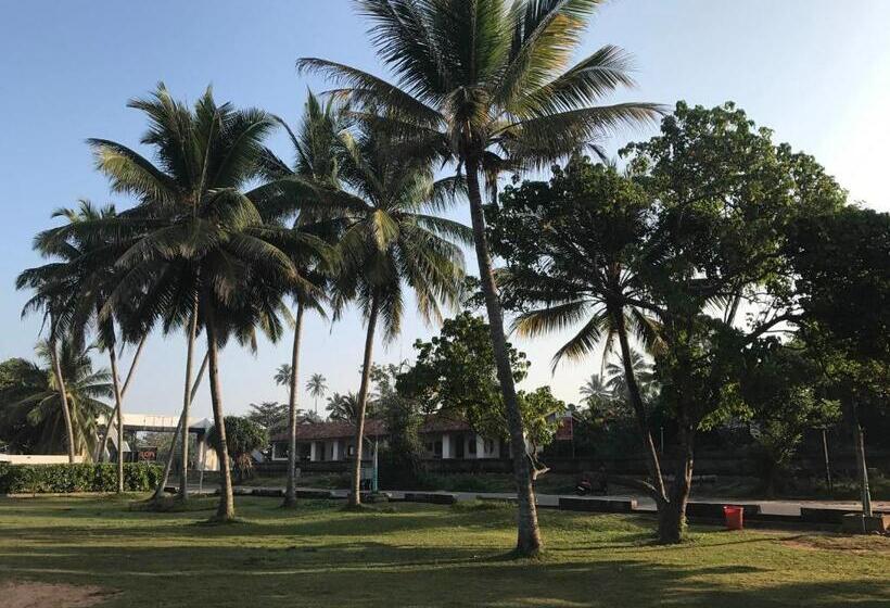 Трежместный Номер Economy, Ananda Villa Bentota