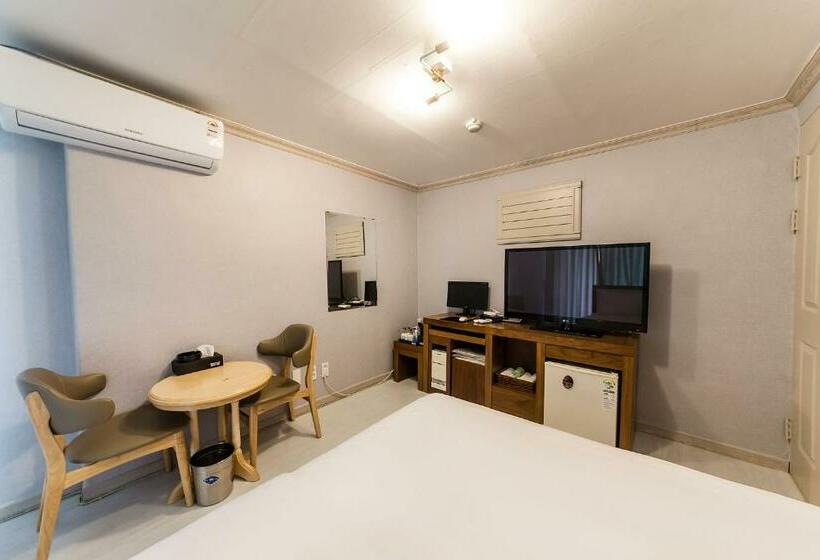 Номер Стандарт, Goodstay Grand Motel Chuncheon