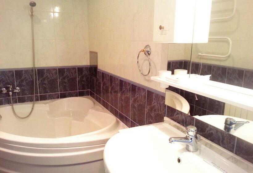 סוויטת ג'וניור עם מרפסת, Complex Druzhba