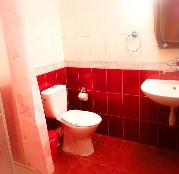 חדר סטנדרט לשלושה, Complex Druzhba