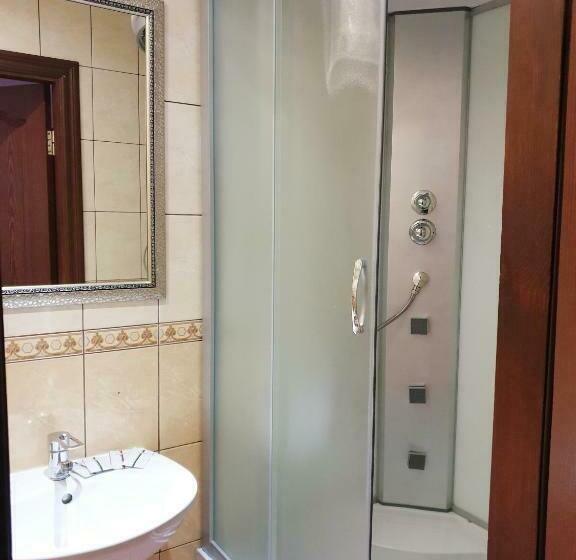 Quarto Estandar, Panska Hata