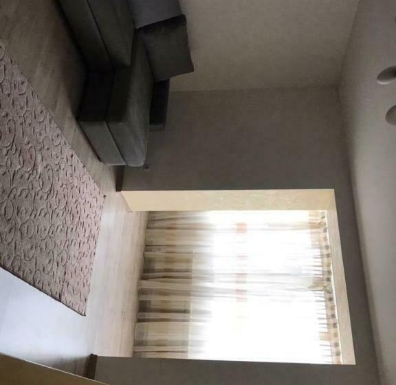 침실 1개 아파트, Motel