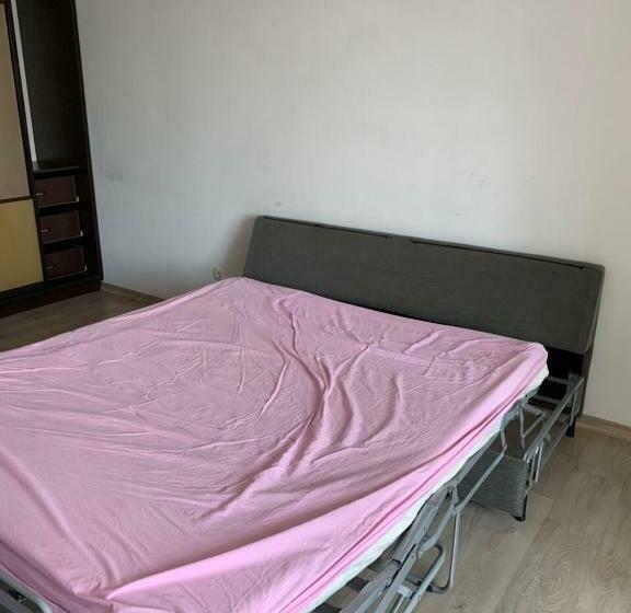 شقة غرفة واحدة, Motel