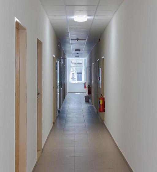 Трехместный Номер Стандарт Совместная Ванная, Centrum Ubytování Břeclav