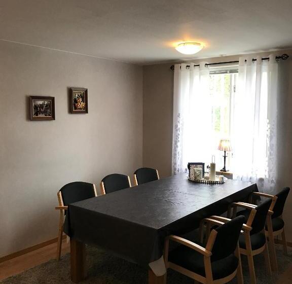 标准间, Hedemora Logi