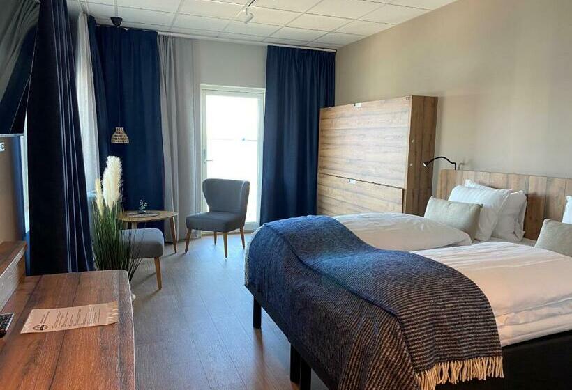 Семейный Номер Вид на Море, Badholmen Restaurang & Hotell