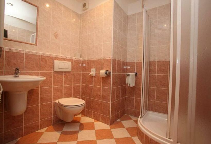 Standard Egyágyas Szoba, Floret